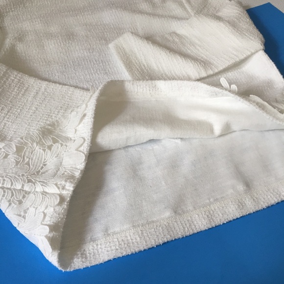 Ann Taylor Cream Top - Picture 3 of 8